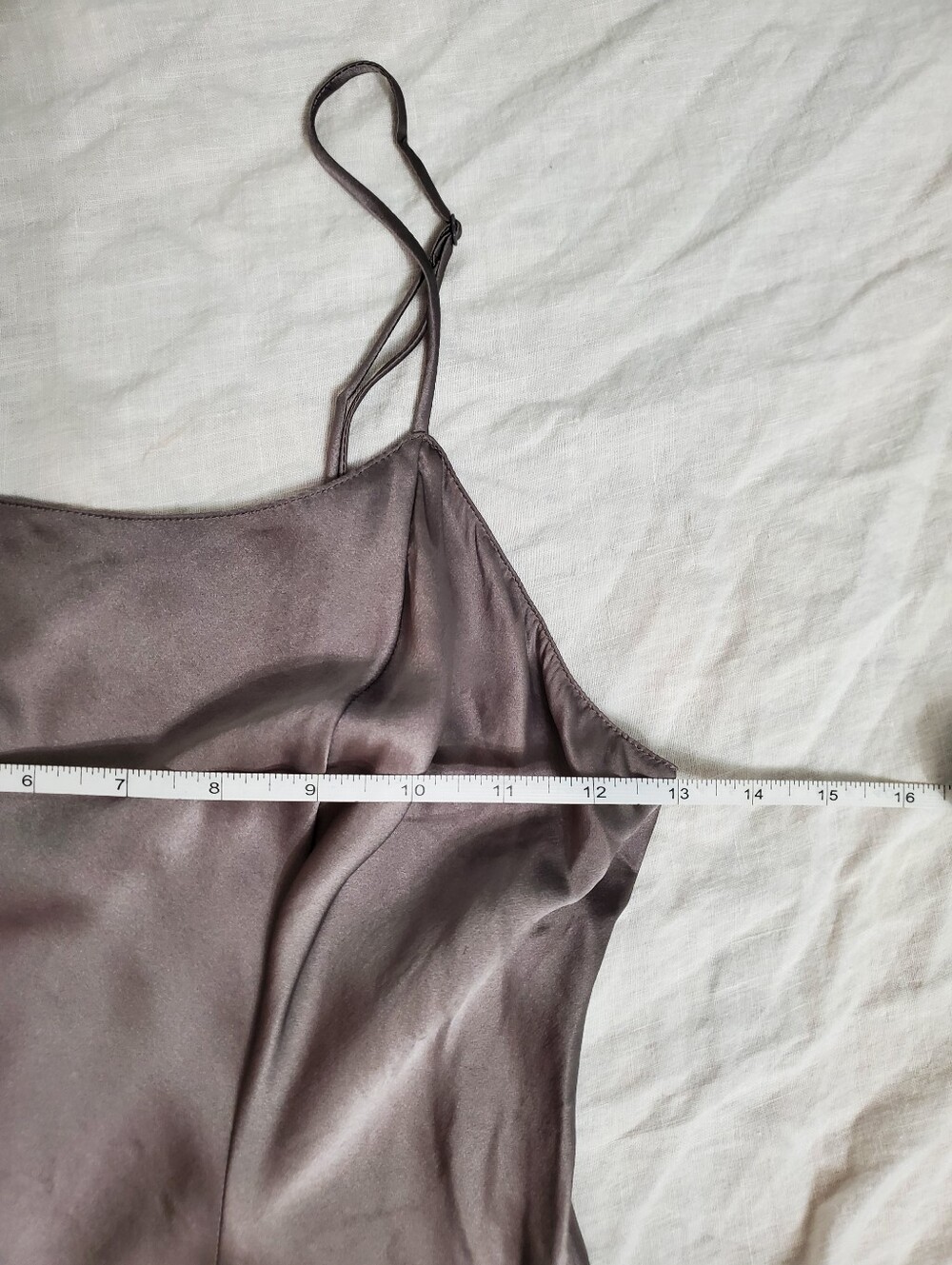 Victoria's Secret 100% Silk Slip Dress M Taupe Gray Spaghetti Strap Chemise Y2K - Picture 3 of 6